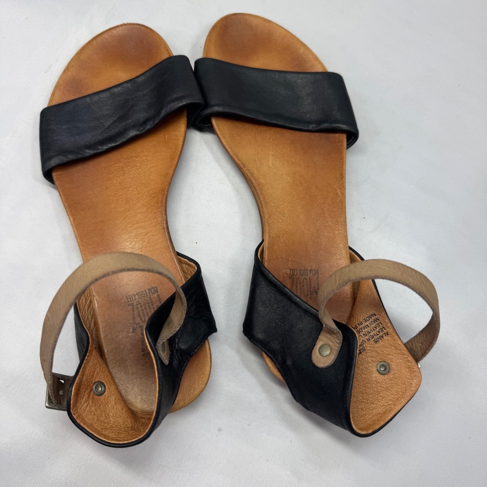 Miz Mooz Alanis Sandals Womens 8.5 Black Leather Ankle Strap Flat Boho Two-Tone